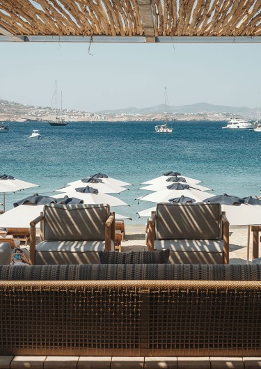 Crios Paros Beach bar